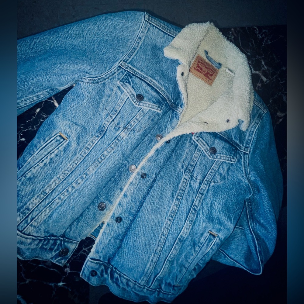 ORIGINAL SHERPA TRUCKER JACKET, Size S, Levi’s, Color Blue.